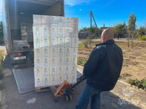 Волонтери продовжують доставляти гуманітарну допомогу селам Миколаївської області